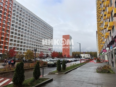 <span style='display: inline-block;'>м. Саларьево</span>, <span style='display: inline-block;'>помещение свободного назначения, <span style=