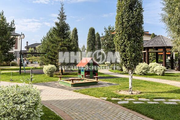 Коттеджный поселок Монтевиль: . Новорижское ш., 23 км от МКАД