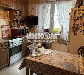 Доля 1/2 в 3-комн. квартире