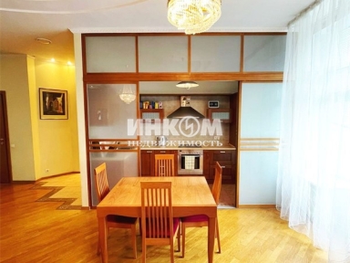 3-х комнатная квартира, Пожарский пер, 8