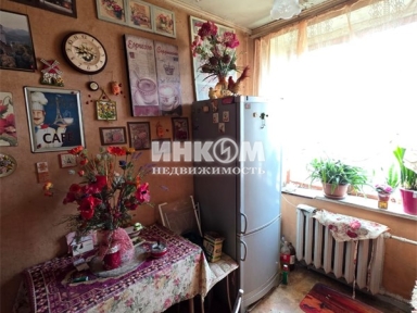 1 комната в 3-х комнатной квартире, Марии Ульяновой ул, 17&nbsp;корп.1