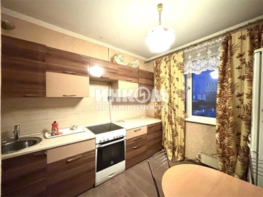 2-х комнатная квартира, Енисейская ул, 30