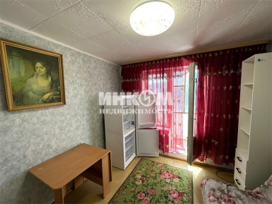 1 комната в 3-х комнатной квартире, Петра Алексеева ул, 5