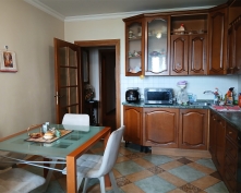 Купить трехкомнатную квартиру в Москве, Никулинская ул