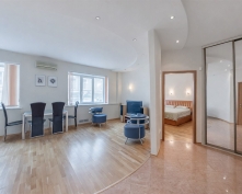 Купить двухкомнатную квартиру в Москве, Петровка ул